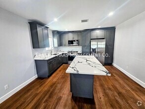 Building Photo - 1551 W 103rd St