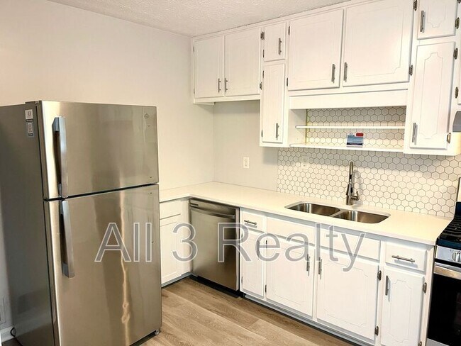 Foto del edificio - 295 Rogers St