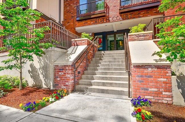 Front Entry Stairs - Ruth Court