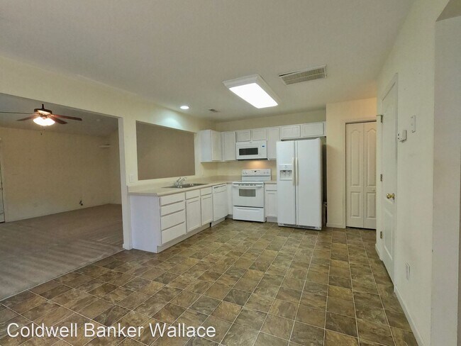 Building Photo - 2 br, 2.5 bath House - 7042 La Christa Way