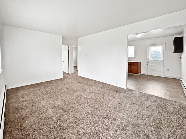 Foto del edificio - $0 DEPOSIT OPTION. 2 BED 1 BATH IN SOUTH W...
