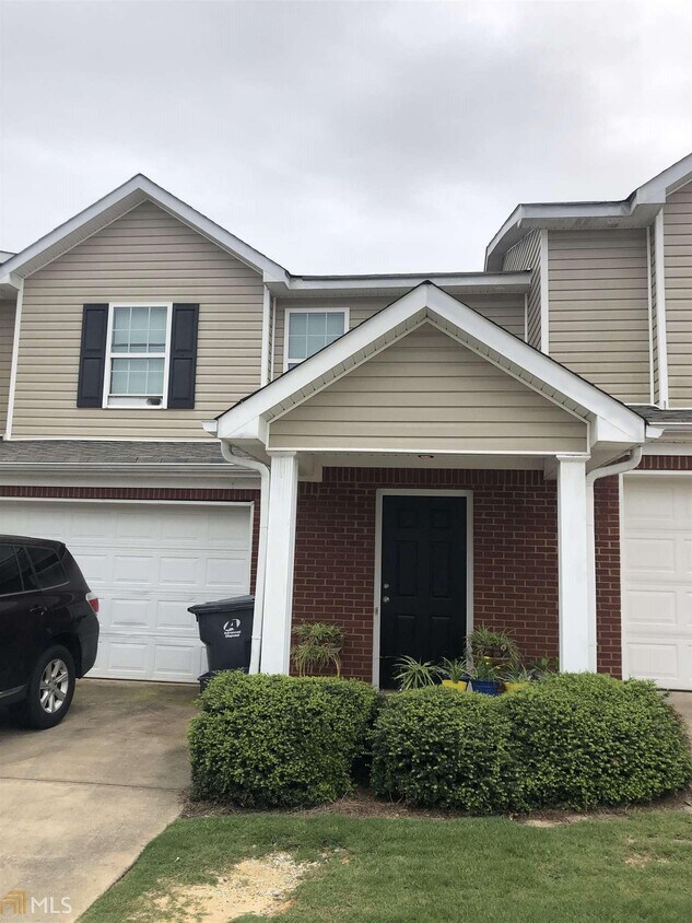 214 Tara Commons Dr, Loganville, GA 30052 House Rental in Loganville