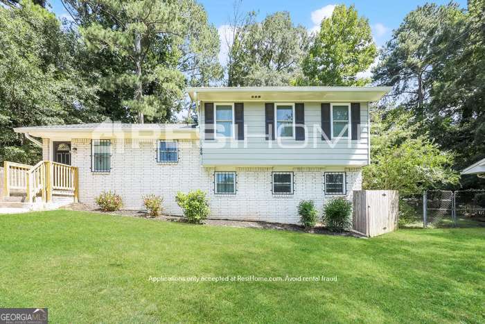Primary Photo - 6084 Hickory Dr
