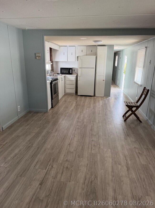 Foto del edificio - 5504 Lagoon Dr