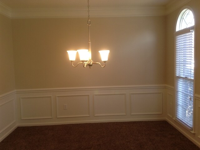 Building Photo - 7401 Ridgefield Drive