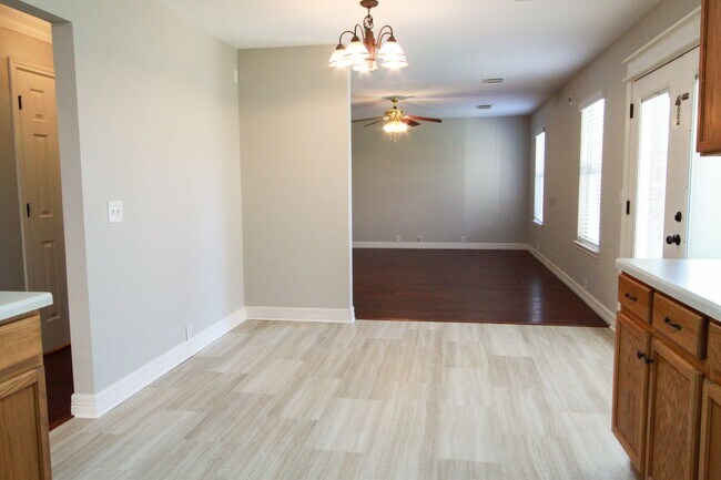 Foto del edificio - 4 Bedroom, 2.5 Bath Home in Pflugerville
