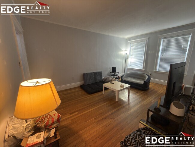 Foto del edificio - 1746 Commonwealth Ave