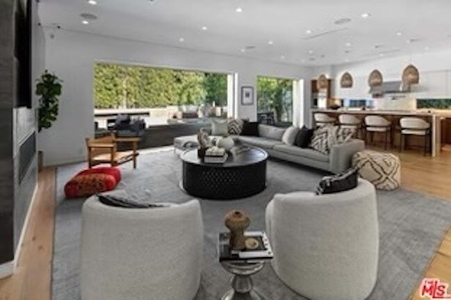 Foto del edificio - 736 N Cherokee Ave