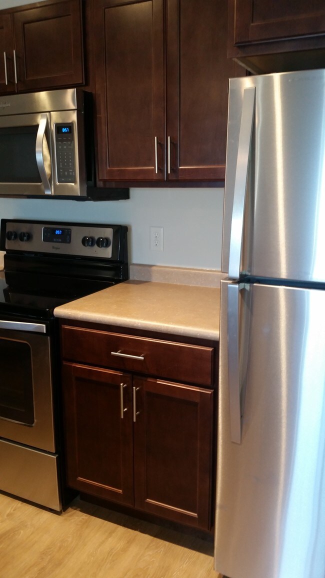 The Woodlands Apartments Rentals Menomonee Falls, WI