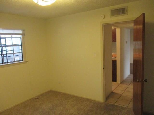 Foto del edificio - 312 E 43rd St