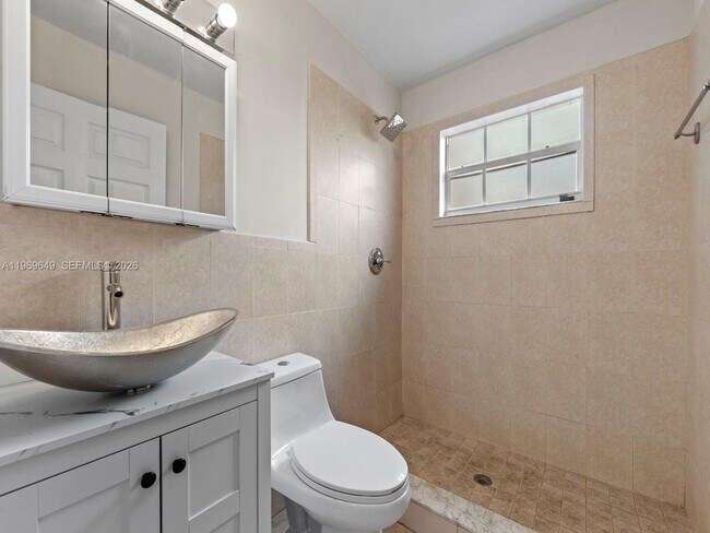 Foto del edificio - 3605 SW 122nd Pl