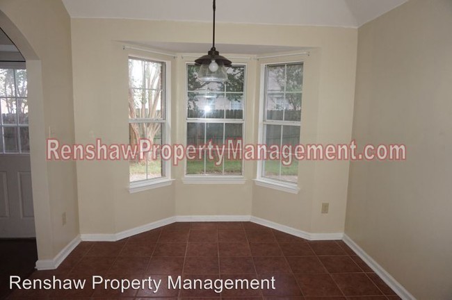 Building Photo - 3 br, 2 bath House - 7010 Raleigh LaGrange Dr