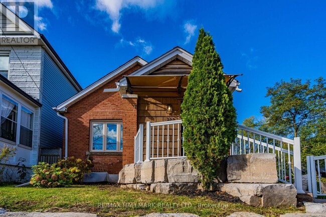 Photo du bâtiment - 148 Westlake Ave