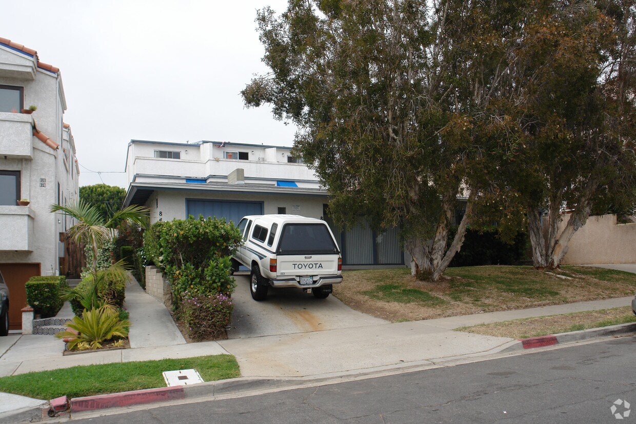 Foto del edificio - 840-842 Agate St