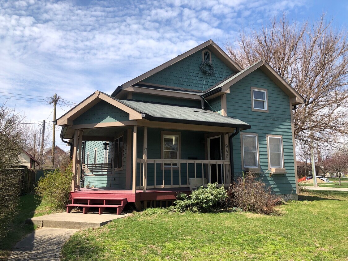 Front exterior house - 942 Fayette St
