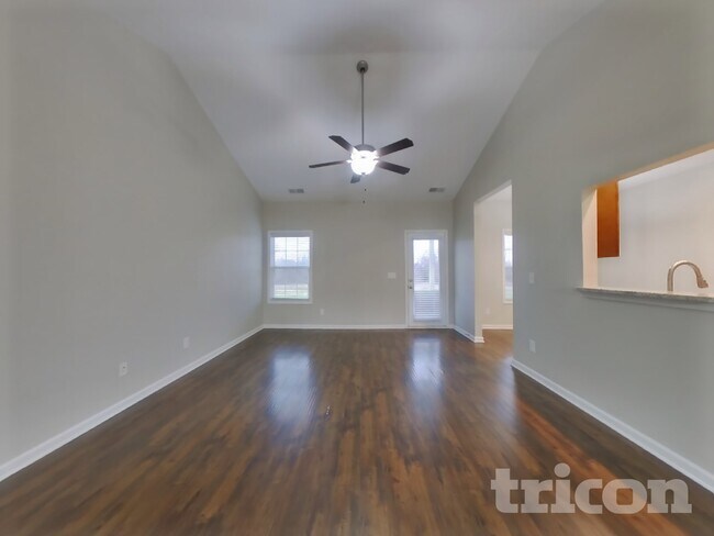 Foto del edificio - 809 Ellyson Dr