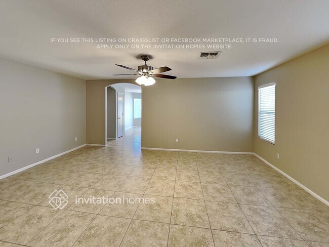 Building Photo - 40177 N Costa Del Sol Dr
