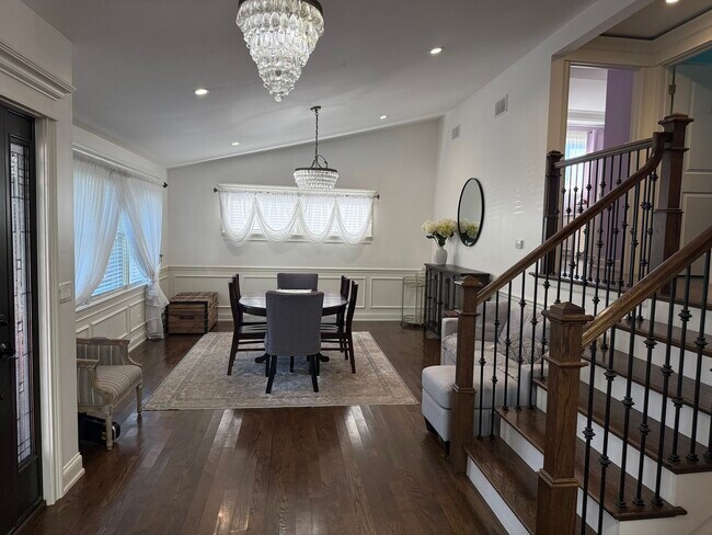 Foto del edificio - 1316 W 59th St