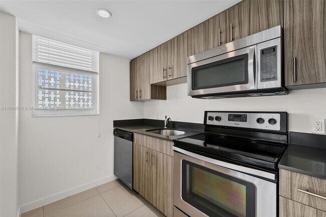 Foto del edificio - 910 West Ave