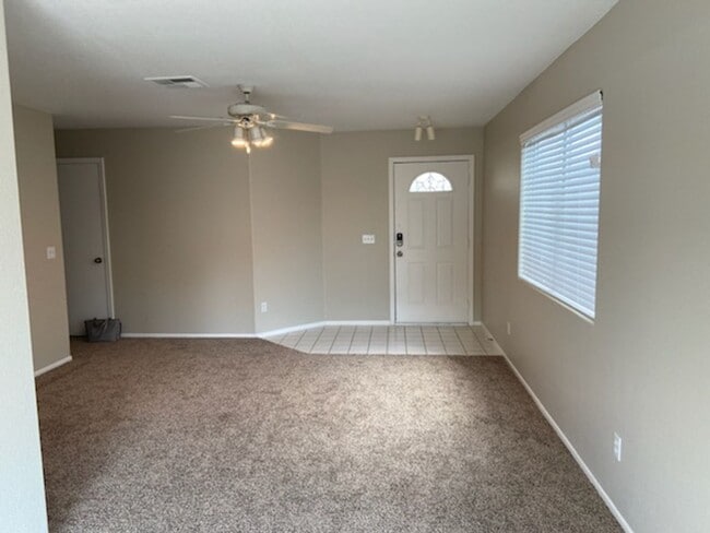 Building Photo - Cute and comfy North Phoenix (33rd Ave & D...