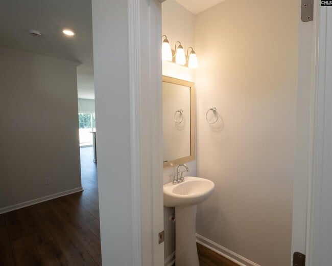 Building Photo - 1352 Sweet Gardenia Dr