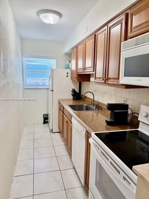 Foto del edificio - 3212 NE 8th Ct