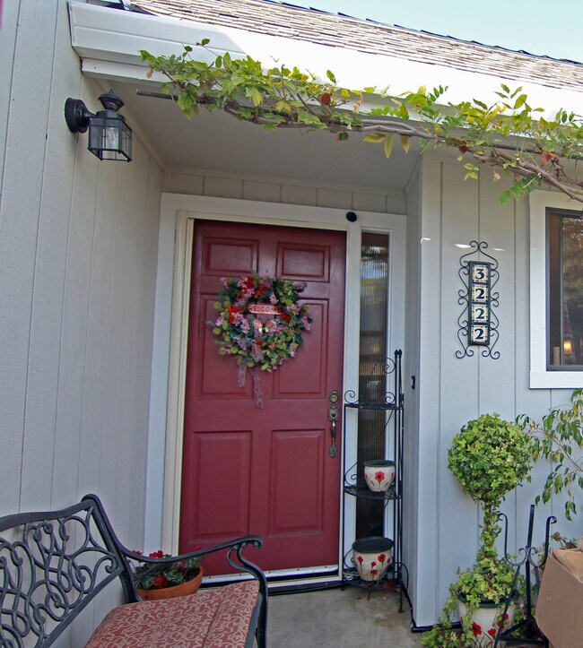 Building Photo - 3222 Stockbridge Ln
