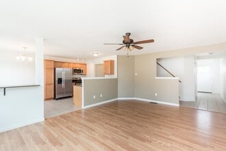 Building Photo - 4 Silverlight Wy