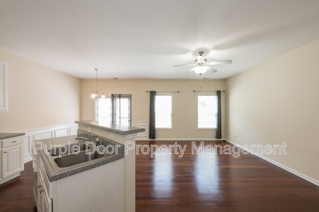 Foto del edificio - 1820 Willow Branch Ln