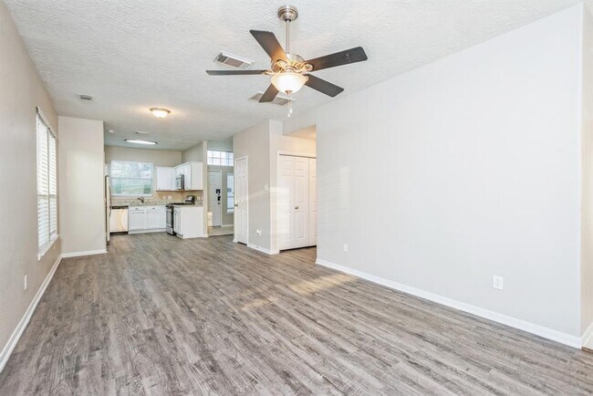 Building Photo - 21127 Wortham Oaks Dr