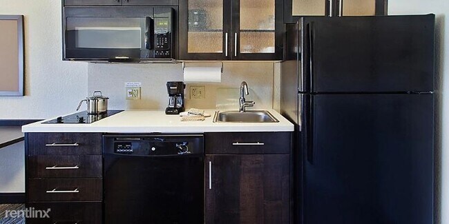 Foto del edificio - 1 br, 1 bath House - 895 Tabor Street