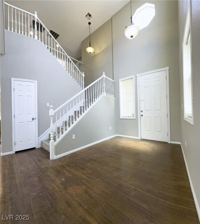 Foto del edificio - 7367 Moores Mill Ct