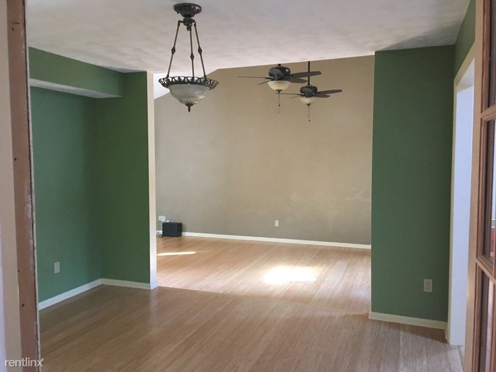 Foto del edificio - 3 br, 2 bath House - 2100 Cricket Ct