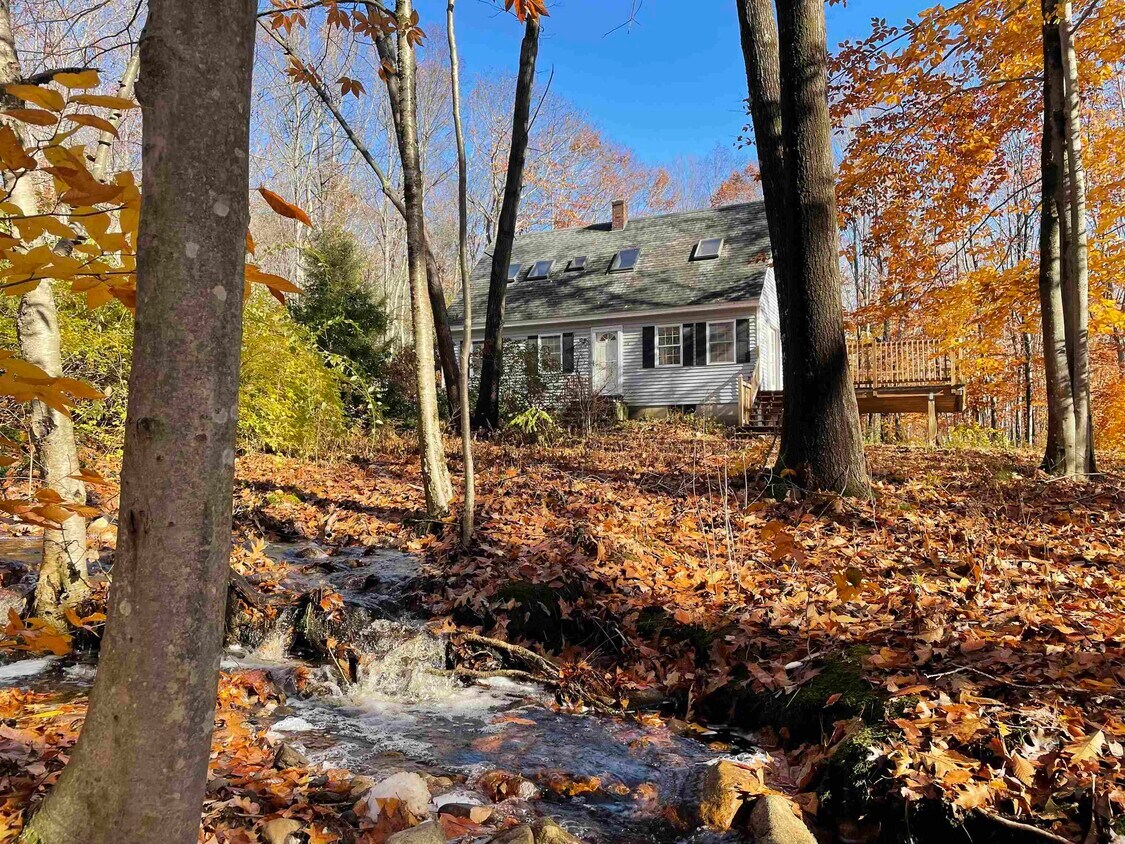 Primary Photo - 38 Johnson Ln