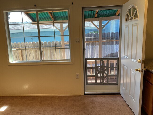 Building Photo - 2633 Bal Harbor Ln