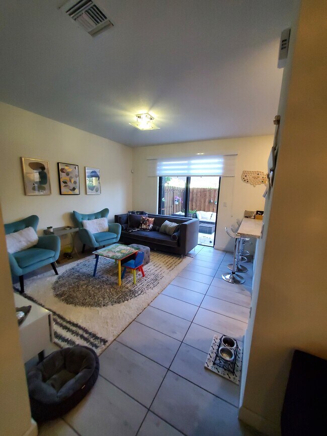 Foto del edificio - 18421 NW 89th Ct