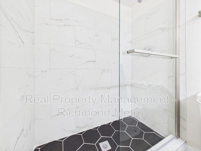 Foto del edificio - 10 S 14th St