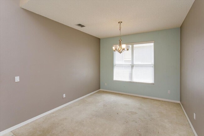 Foto del edificio - 5537 Burlwood Dr