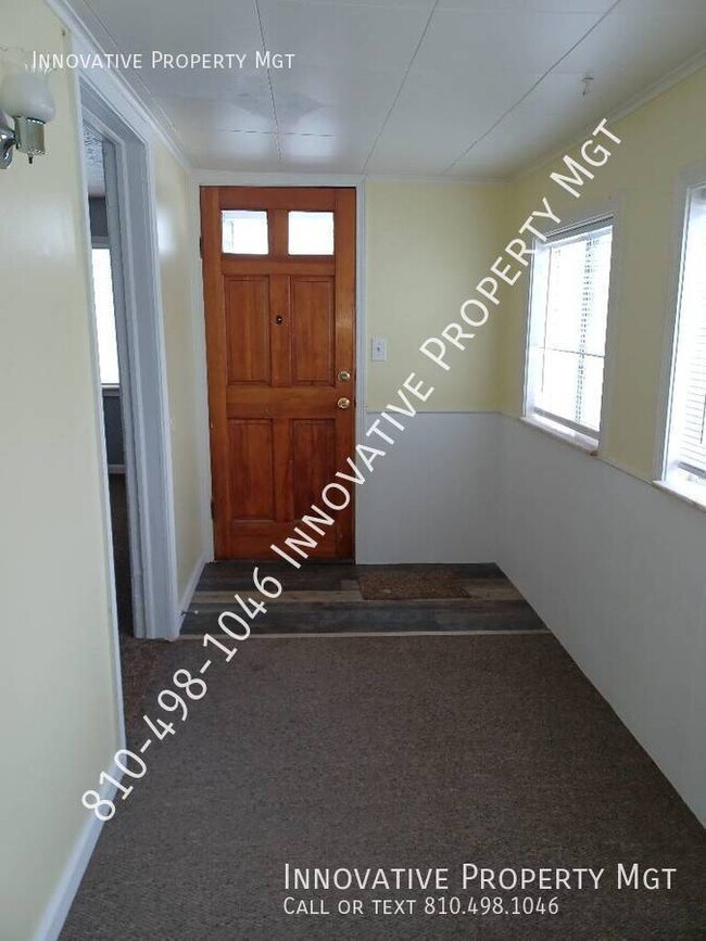 Foto del edificio - 1124 W Bergin Ave