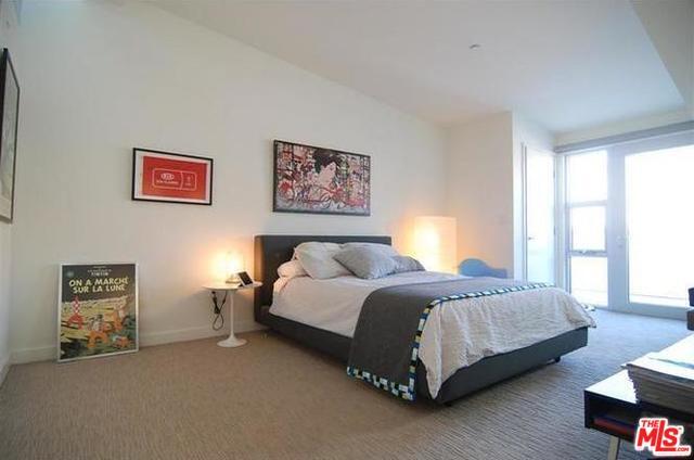 Foto del edificio - 940 E 2nd St