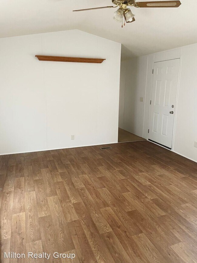 Foto del edificio - 3 br, 2 bath House - 3282 US 421 N