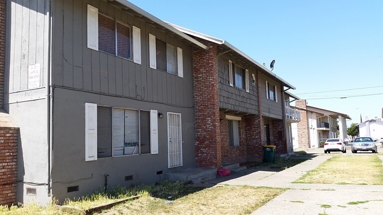 Primary Photo - 8613 Santa Paula Way