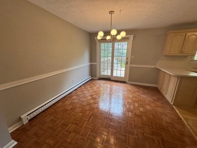 Building Photo - 33 Caswell Ave
