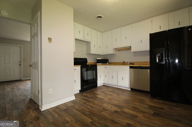 Foto del edificio - 162 E 11th St SE