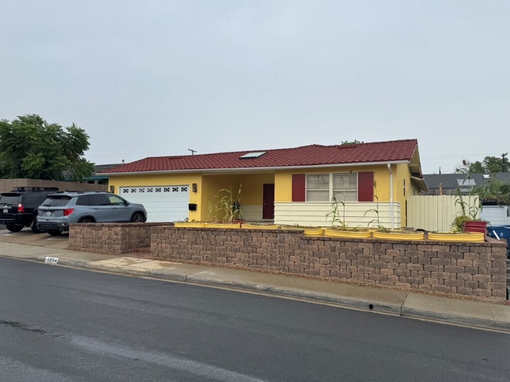 Foto principal - 1634 Yale St