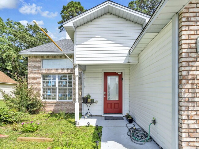 Foto del edificio - 1061 Quail Hollow Dr
