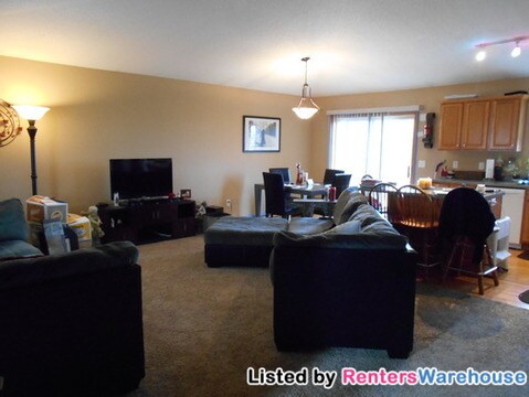 Building Photo - 2818 Kenosha Dr NW