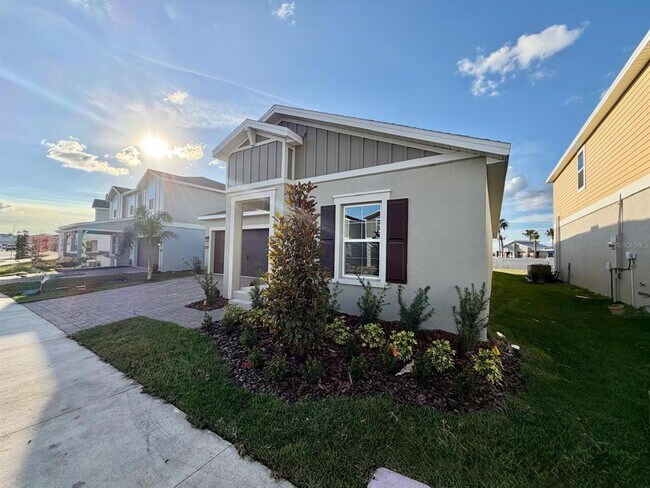 Foto del edificio - 4664 Golden Knight Blvd