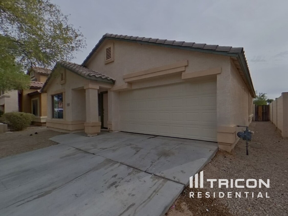 Foto principal - 40399 W Thornberry Ln