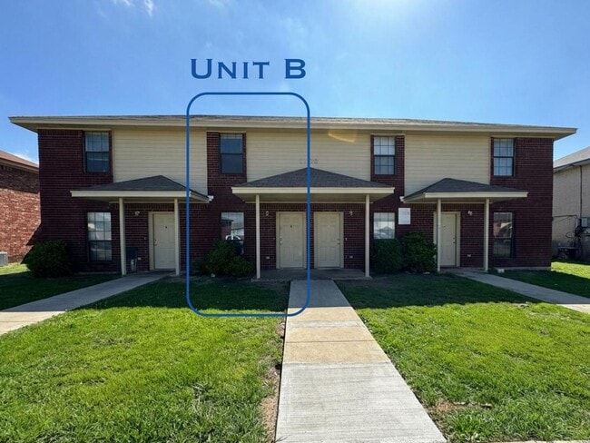 Building Photo - 1108 Leslie Cir